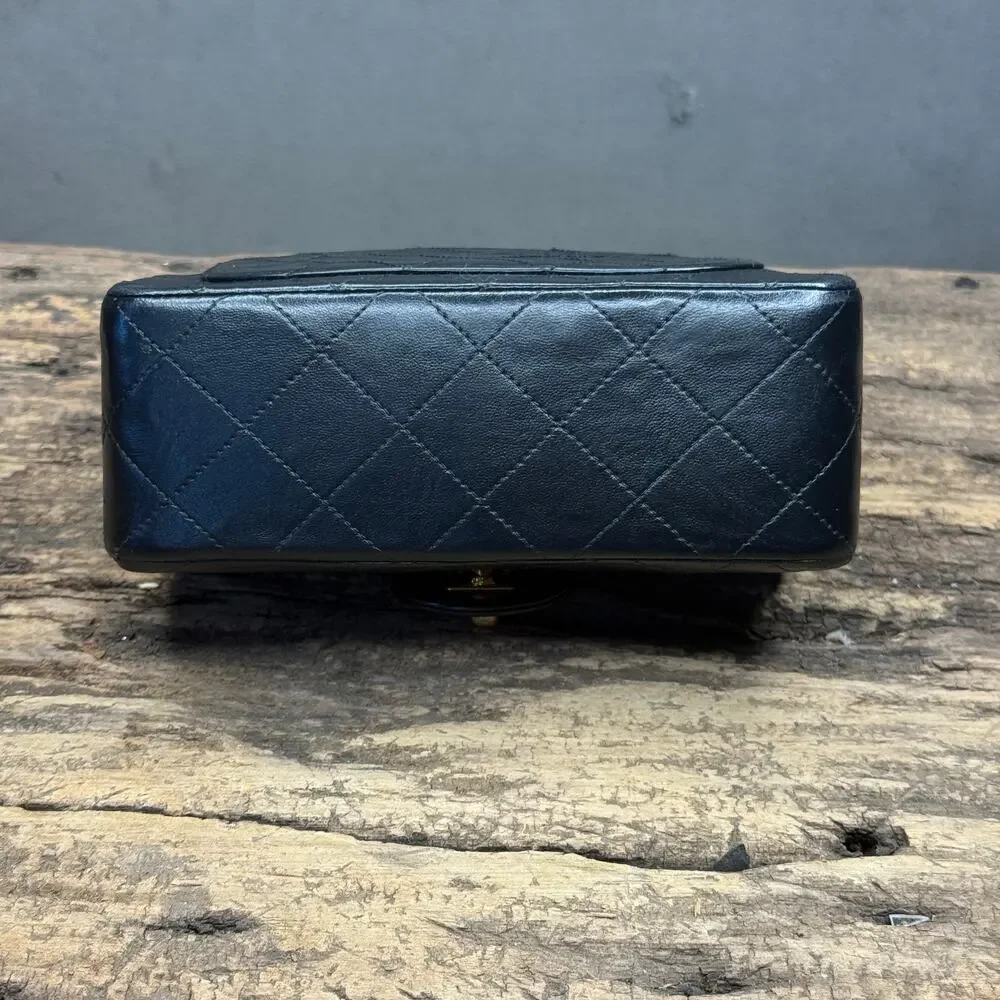 Authentic Vintage Chanel Classic Mini Flap Bag – Lambskin – Series 2 (1991-1994)